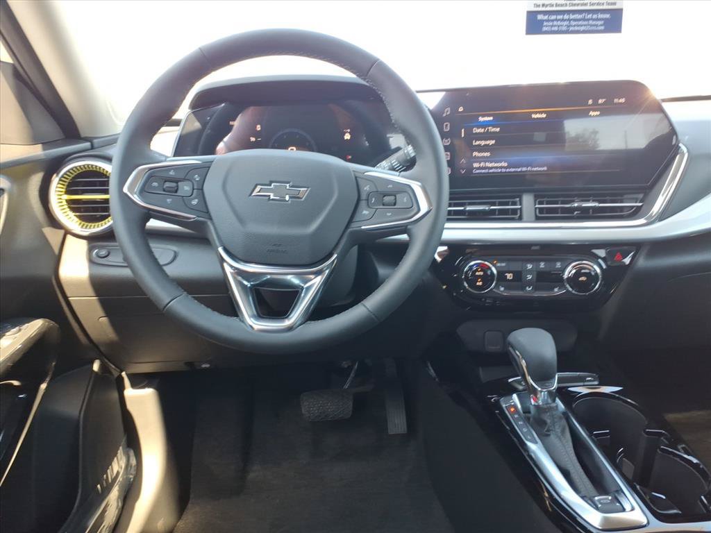 New 2026 Chevrolet Trax LT w/ Midnight Edition FWD image 13