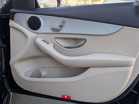 Used 2019 Mercedes-Benz C 300 Sedan image 20