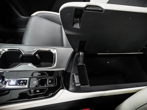 Certified 2023 Lexus NX 250 FWD w/ Premium Package image 18