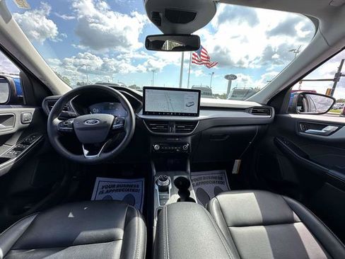 Used 2023 Ford Escape Platinum AWD/4WD image 13