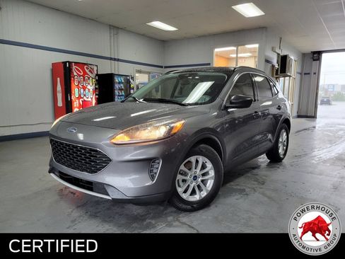 Used 2022 Ford Escape SE FWD image 1