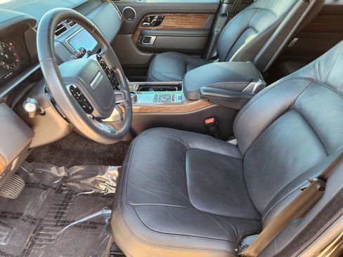 Used 2019 Land Rover Range Rover HSE image 7