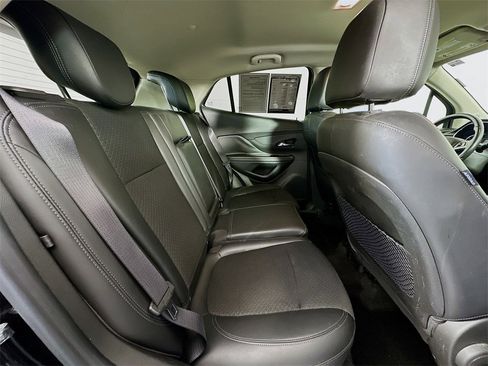 Used 2018 Buick Encore Preferred image 24