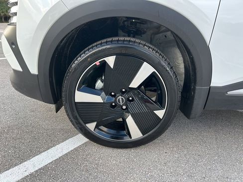 New 2026 Nissan Kicks SR FWD image 49