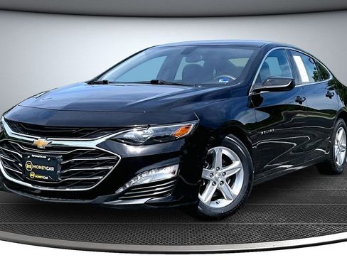 Used 2022 Chevrolet Malibu LT FWD image 3