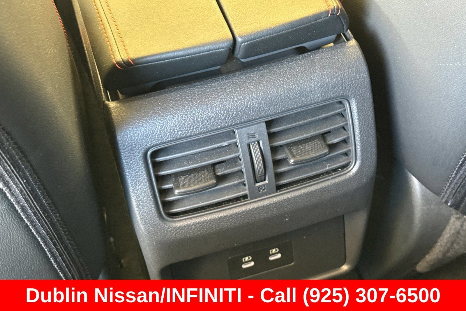Used 2025 Nissan Rogue SV AWD/4WD image 44