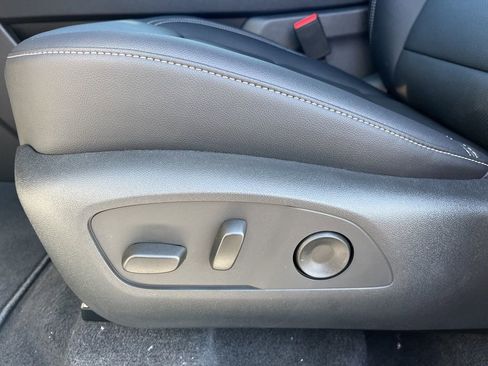 New 2026 Chevrolet Traverse LT w/ Driver Confidence Package image 13