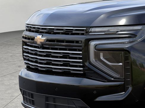 New 2026 Chevrolet Suburban High Country AWD/4WD image 13
