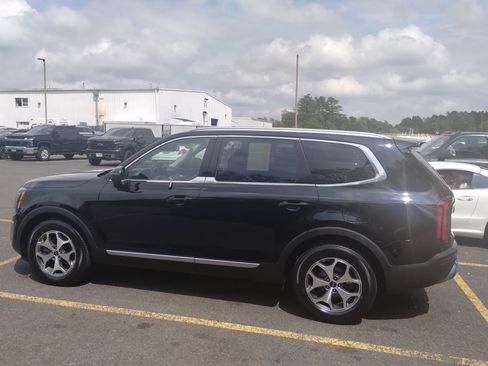 Used 2022 Kia Telluride EX image 6