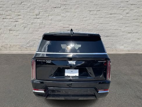 New 2026 Cadillac Escalade IQL Luxury image 4