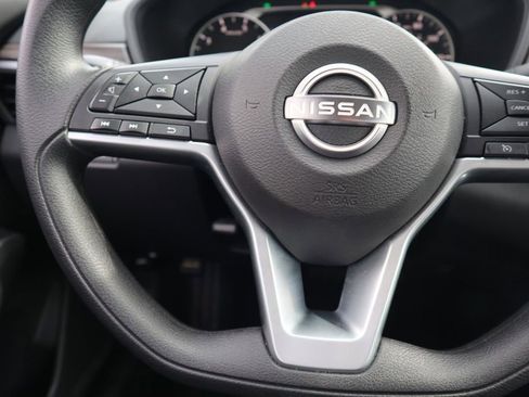 Certified 2025 Nissan Altima 2.5 SV image 17