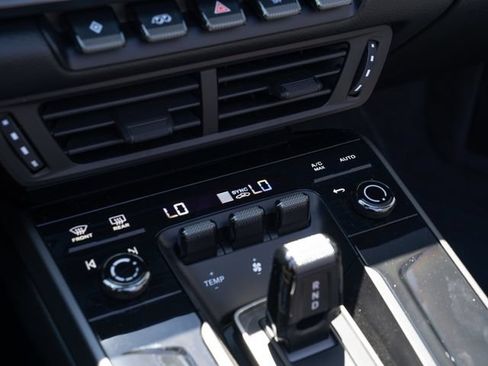 Certified 2025 Porsche 911 Carrera RWD image 27