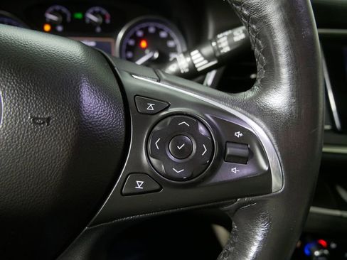 Used 2021 Buick Enclave Essence w/ Sound and Sites Package image 22