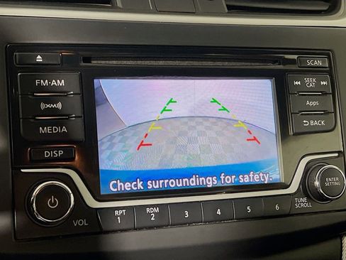 Used 2015 Nissan Sentra SR FWD image 12