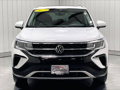 Used 2023 Volkswagen Taos SEL AWD/4WD image 2