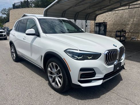 Used 2023 BMW X5 xDrive40i w/ Premium Package AWD/4WD image 2