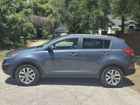Used 2016 Kia Sportage LX w/ LX Popular Package FWD image 2
