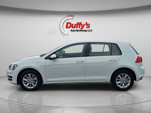 Used 2017 Volkswagen Golf S image 14