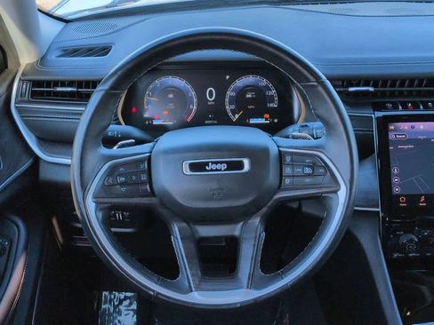 Used 2021 Jeep Grand Cherokee L Limited image 23