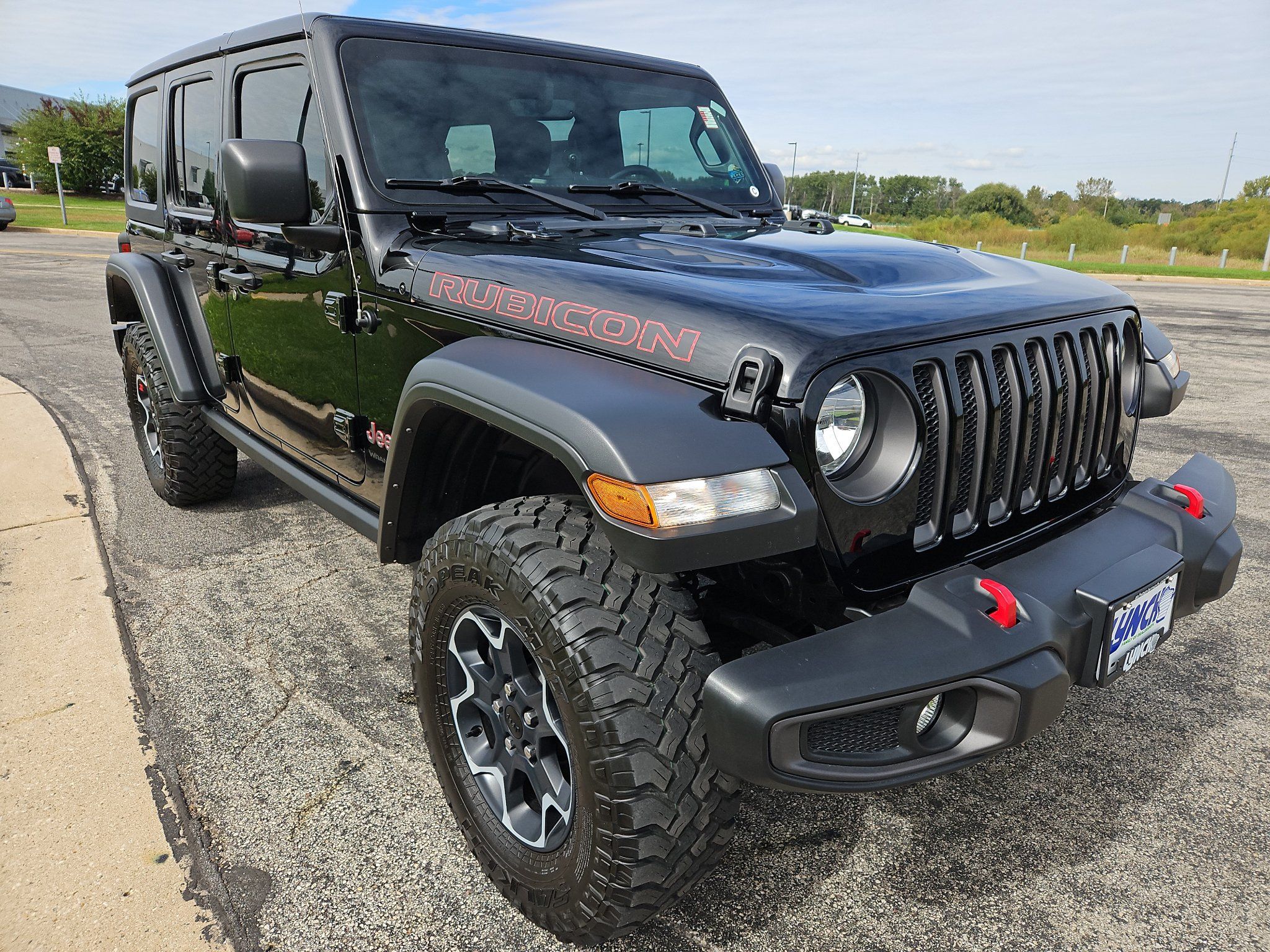 Used 2023 Jeep Wrangler Unlimited Rubicon w/ Dual Top Group AWD/4WD image 3
