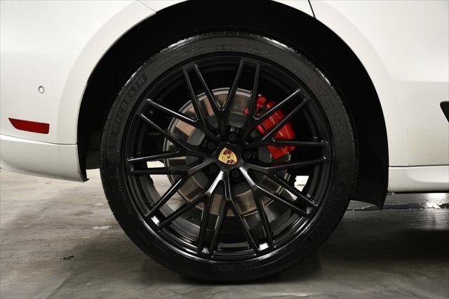 Used 2022 Porsche Macan GTS AWD/4WD image 16