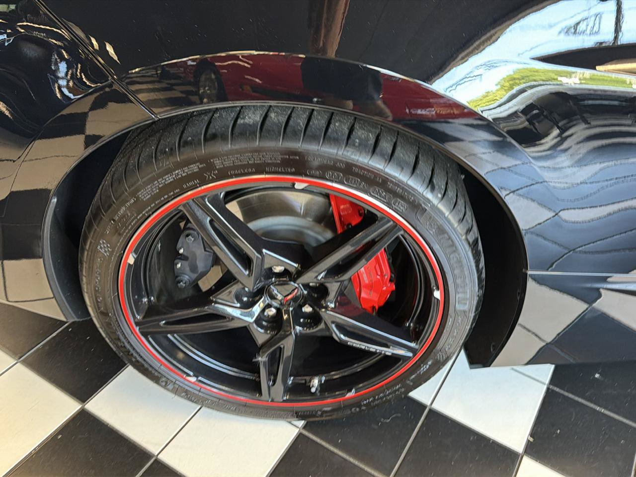 Used 2022 Chevrolet Corvette Stingray Coupe w/ Z51 Performance Package RWD image 10