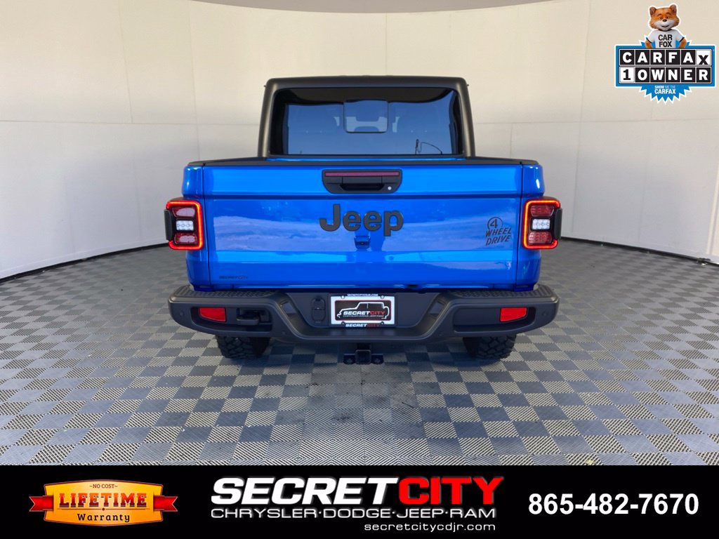 Used 2025 Jeep Gladiator Sport AWD/4WD image 6