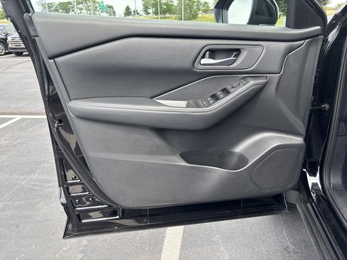 Used 2026 Nissan Rogue SV AWD/4WD image 18
