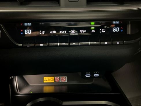 Certified 2024 Lexus UX 250h 250h Premium image 17