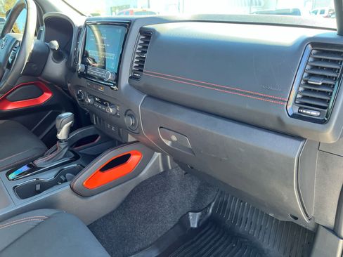 Used 2024 Nissan Frontier PRO-4X w/ Off-Road Protection Package image 33
