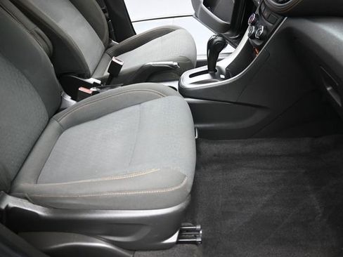 Used 2021 Chevrolet Trax LS w/ Tint and Cruise Package image 26