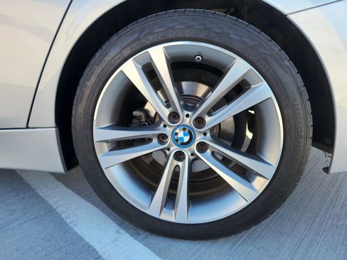 Used 2018 BMW 330e image 24