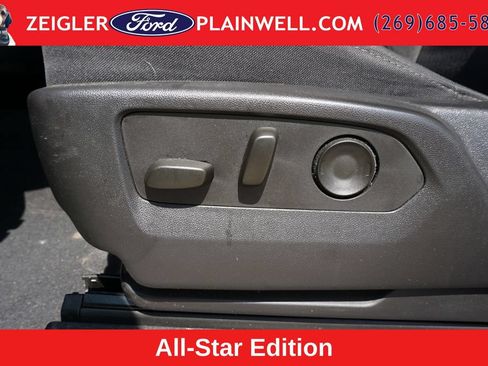 Used 2023 Chevrolet Silverado 1500 LT AWD/4WD image 18