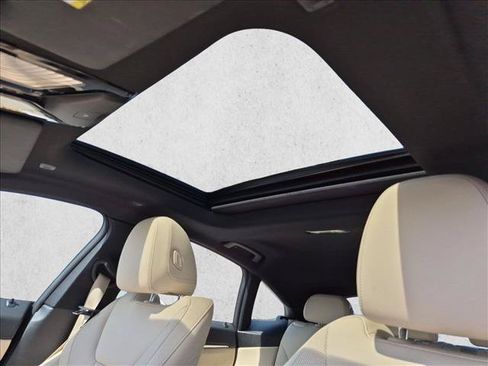 Used 2022 BMW i4 eDrive40 RWD image 13