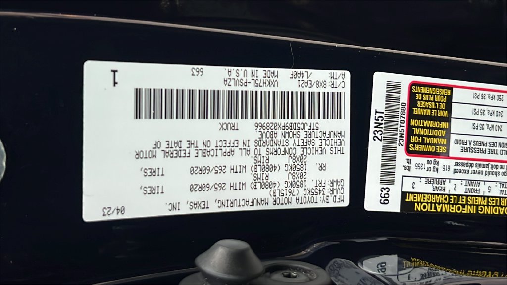 Used 2023 Toyota Tundra Limited AWD/4WD image 26
