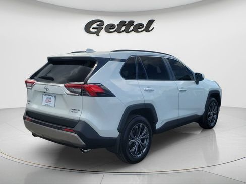 Used 2025 Toyota RAV4 Limited w/ Advanced Technology Package AWD/4WD image 5