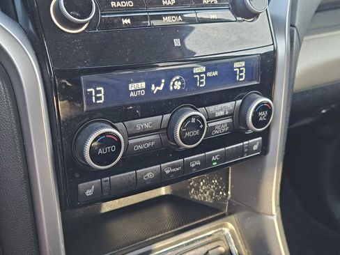 Used 2022 Subaru Ascent Limited w/ Technology Package AWD/4WD image 18