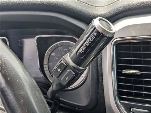 Used 2019 Nissan Titan PRO-4X AWD/4WD image 11
