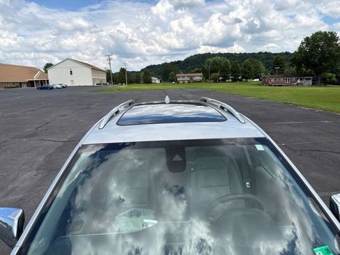 Used 2019 Chevrolet Equinox Premier AWD/4WD image 5