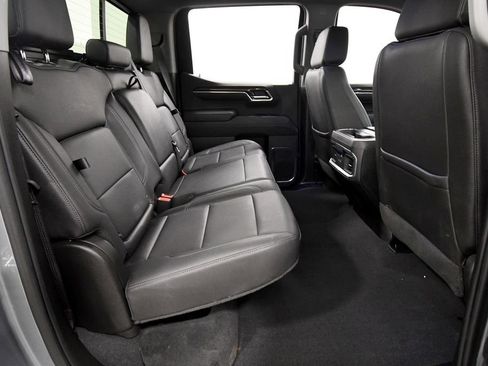 Used 2024 GMC Sierra 1500 Elevation w/ Elevation Premium Package AWD/4WD image 18