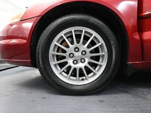 Used 2004 Chrysler Sebring LXi w/ Electronics Convenience Group image 16