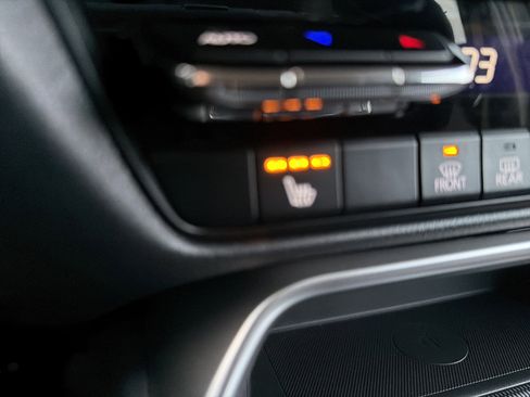 Certified 2024 MAZDA CX-90 Plug-In Hybrid w/ Preferred image 19