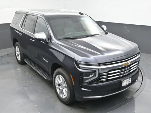 Used 2025 Chevrolet Tahoe Premier AWD/4WD image 29