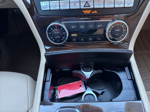 Certified 2019 Mercedes-Benz SL 550 SL 550 image 24