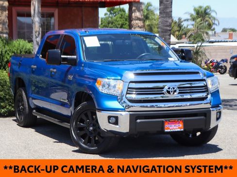 Used 2017 Toyota Tundra SR5 w/ SR5 Upgrade Package RWD image 2