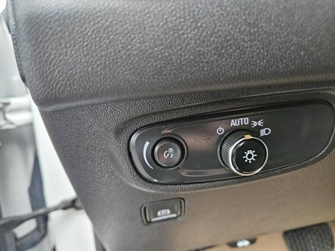 Used 2021 GMC Terrain SLE w/ LPO, Floor Liner Package image 19