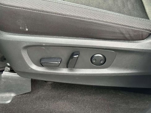 Certified 2024 Nissan Pathfinder SV image 18