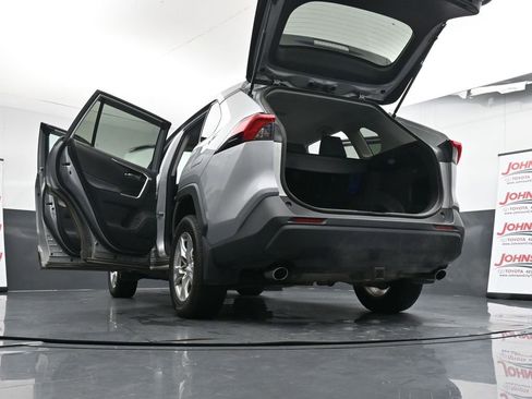 Used 2020 Toyota RAV4 XLE image 34