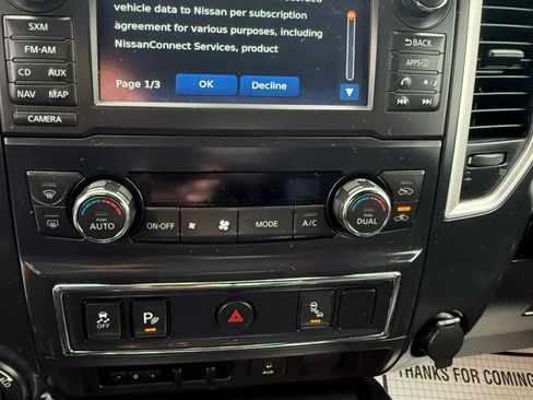 Used 2018 Nissan Titan SL w/ Midnight Edition AWD/4WD image 19