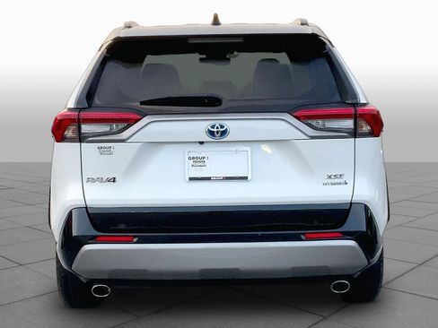 Used 2023 Toyota RAV4 XSE AWD/4WD image 5